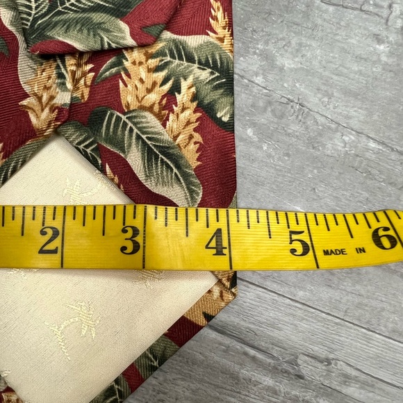 Tommy Bahama Red, Olive & Gold Hawaiian Silk Tie - Picture 4 of 4